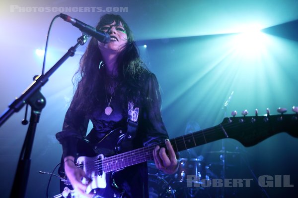 DEATH VALLEY GIRLS - 2023-02-18 - PARIS - La Maroquinerie - Bonnie Bloomgarden - Rikki Styxx